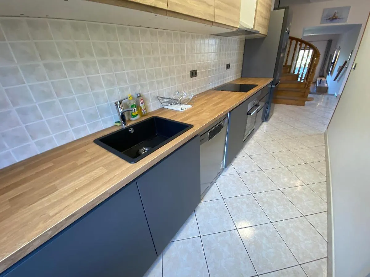Cukon Holiday Home بريمونتيرا كرواتيا