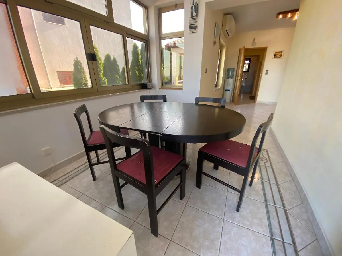 Cukon Holiday Home Premantura