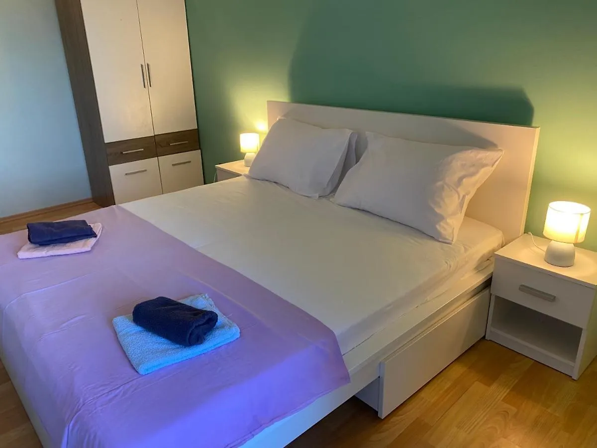 Cukon Holiday Home Premantura Croatia
